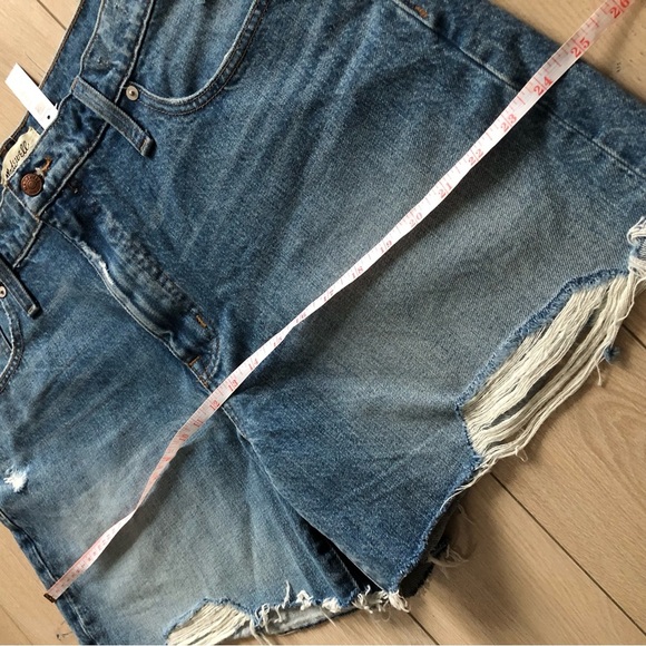 NWT Madewell Relaxed Mid-Length Denim Shorts Size 32 - Picture 9 of 10